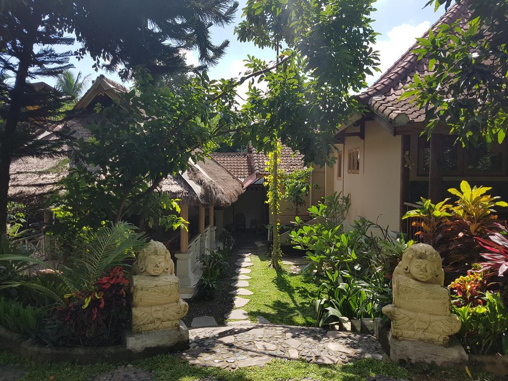 Villa Bale Seni マタラム エクステリア 写真