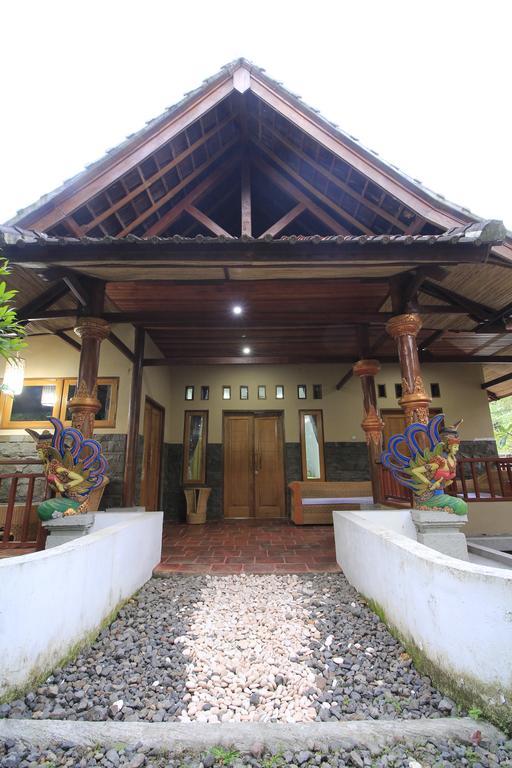 Villa Bale Seni マタラム エクステリア 写真