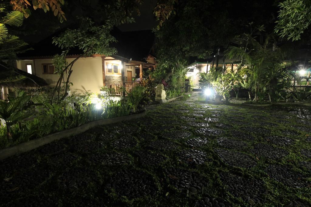 Villa Bale Seni マタラム エクステリア 写真