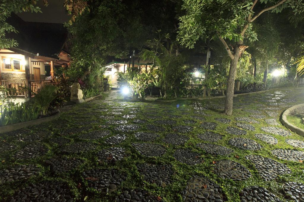 Villa Bale Seni マタラム エクステリア 写真