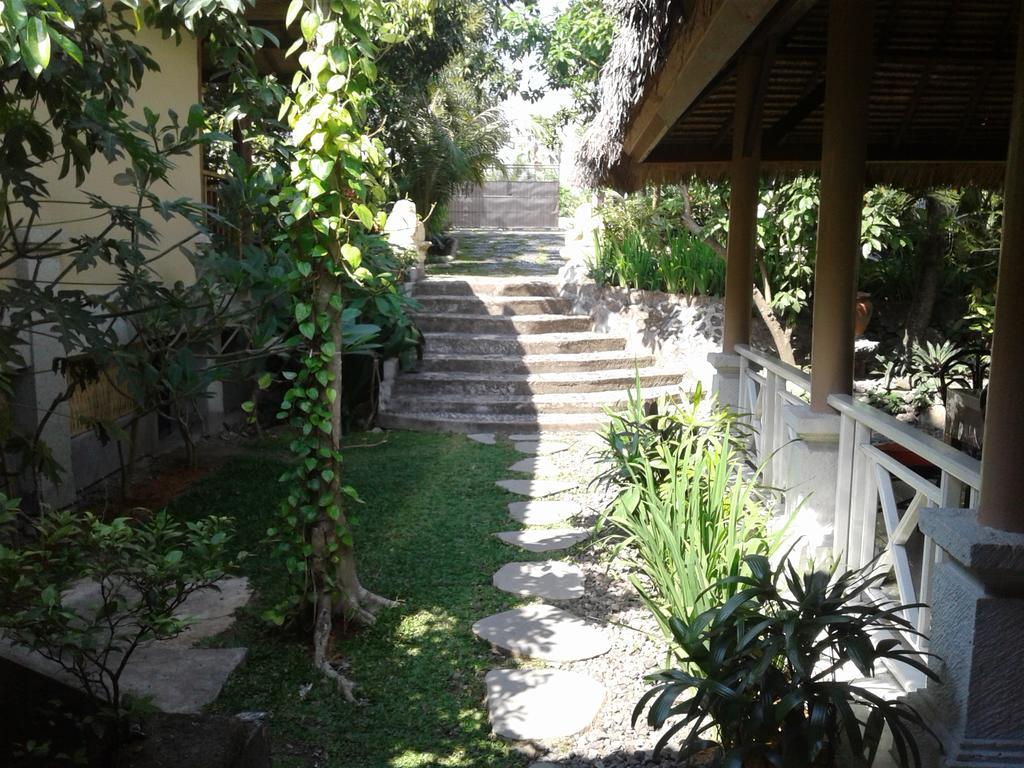 Villa Bale Seni マタラム エクステリア 写真